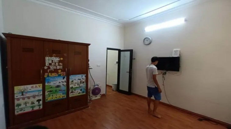 Cho thuê Nhà riêng ngõ 197 Hoàng Mai, Hoàng Mai, 50m x 2.5 tầng, 2 ngủ, 9 triệu - ở gia đình